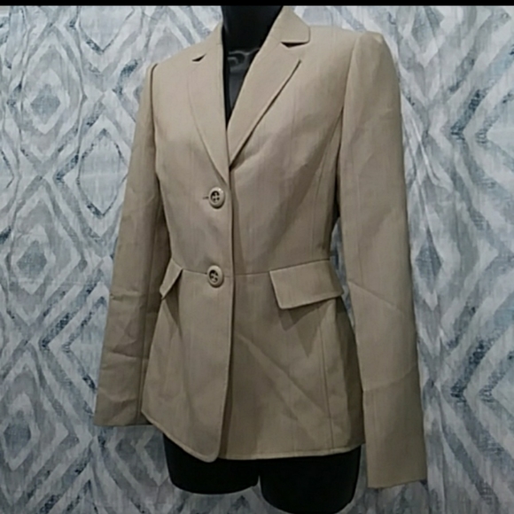 Tahari. Blazer Womens Size 4 Biege - Picture 5 of 7